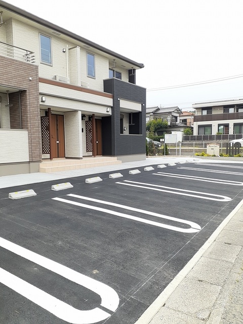 16/22 駐車場