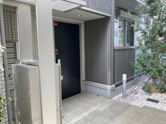 17/21 エントランス