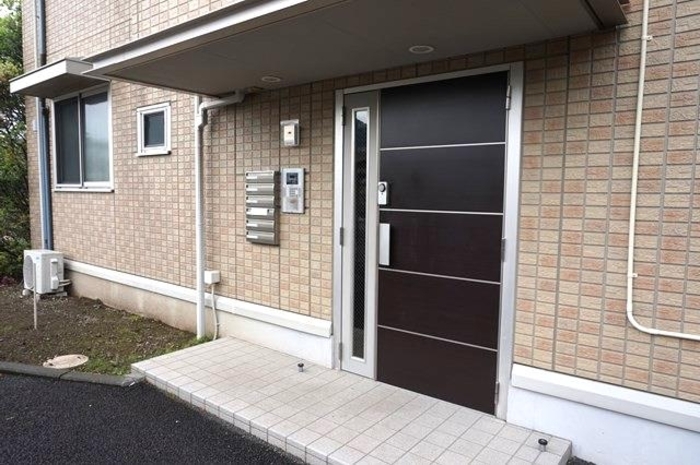 16/18 エントランス