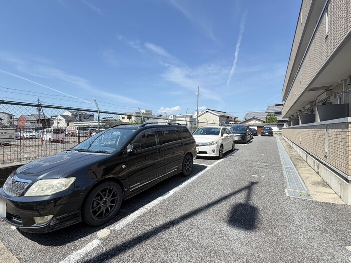 20/20 駐車場