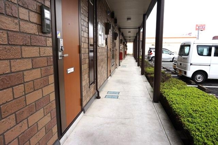 19/21 エントランス