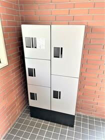 16/16 エントランス