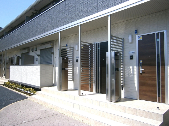 18/19 エントランス