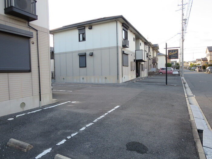 6/8 駐車場