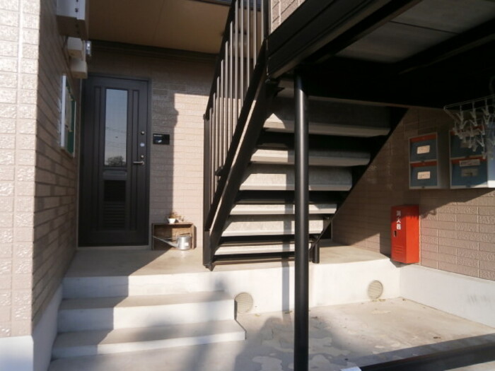 18/26 エントランス