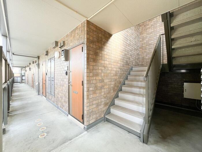 13/27 エントランス