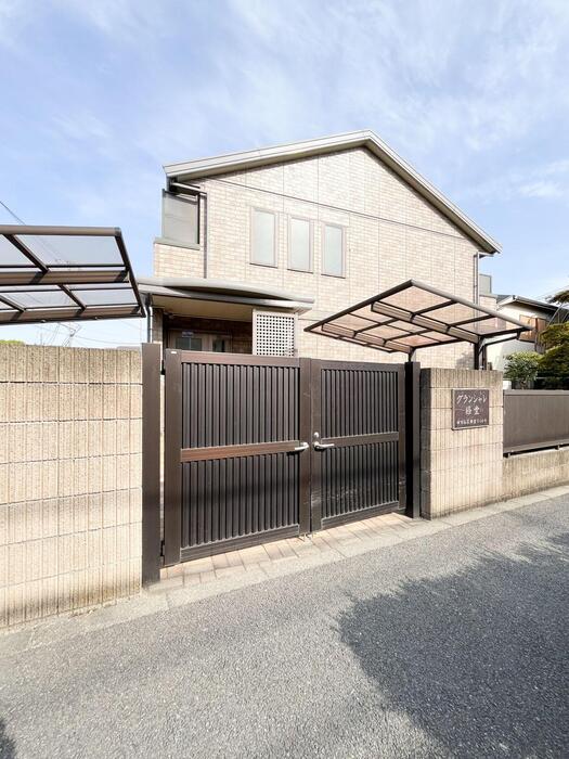 14/27 エントランス