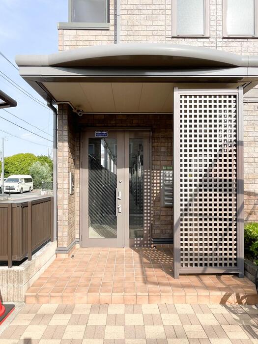 15/27 エントランス