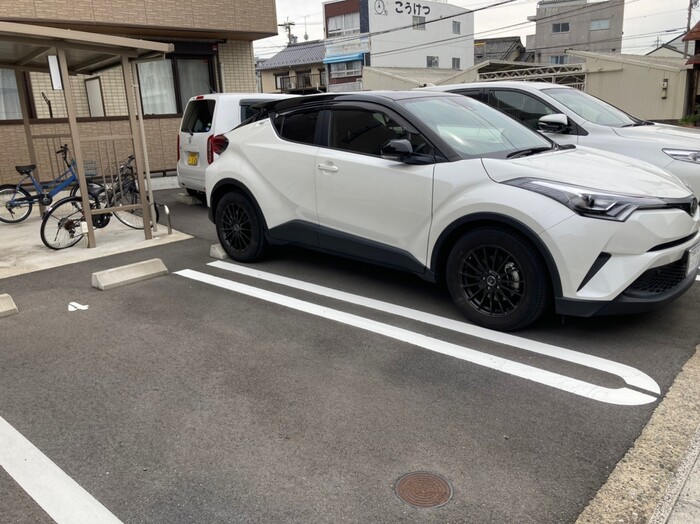 2/4 駐車場
