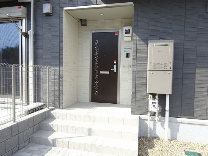 2/4 エントランス