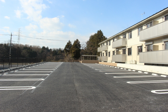 20/28 駐車場