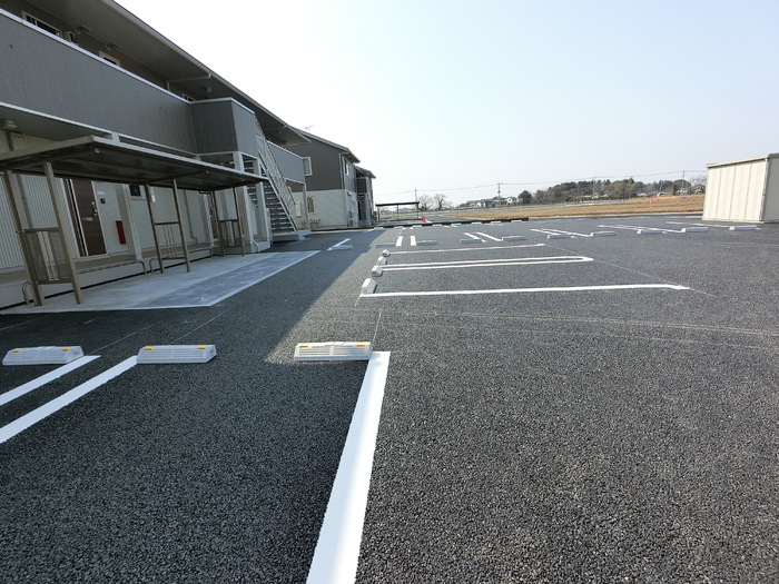 2/5 駐車場