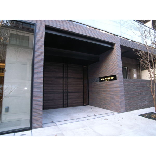 8/10 エントランス