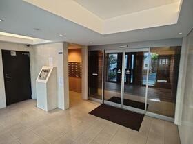 15/16 エントランス