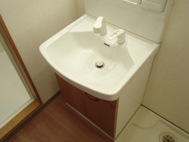 16/27 洗面
