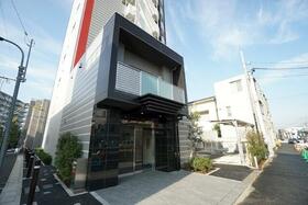 13/13 エントランス