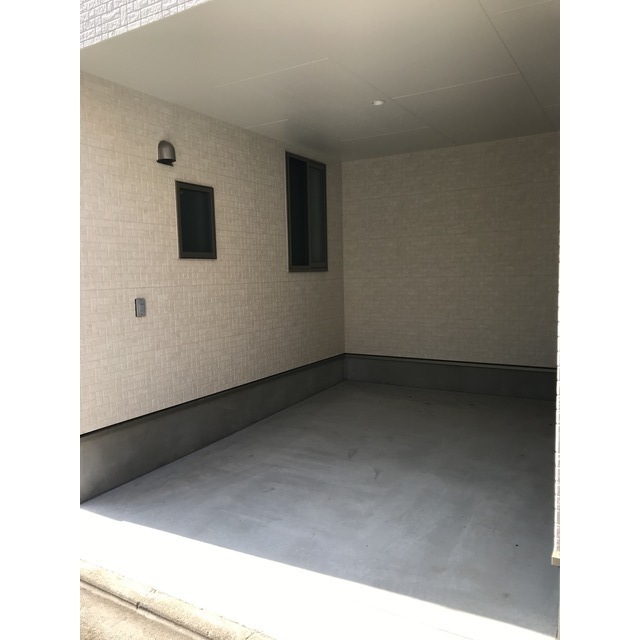19/28 駐車場