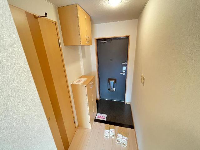 14/27 玄関