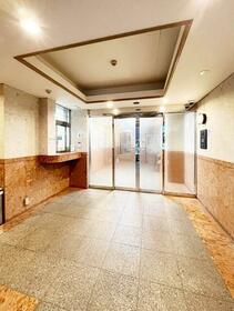 15/17 エントランス