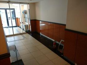 2/2 エントランス