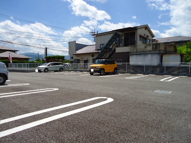 2/8 駐車場