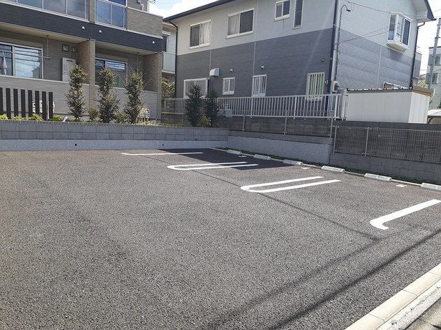 14/20 駐車場