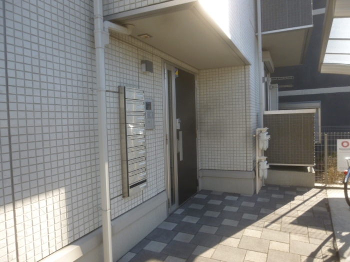 15/16 エントランス