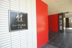 16/19 エントランス