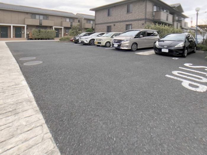 2/4 駐車場