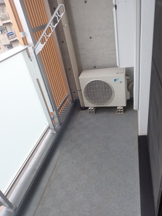 13/16 バルコニー