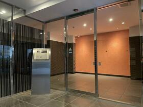 15/16 エントランス