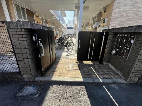 11/22 駐車場