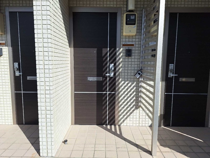 18/22 エントランス