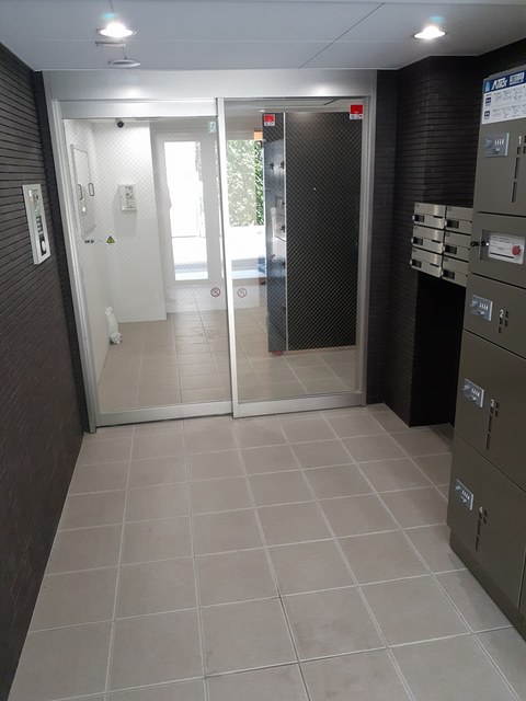 2/8 エントランス