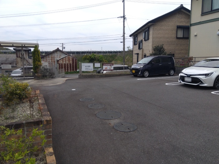 2/5 駐車場