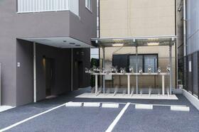15/15 駐車場