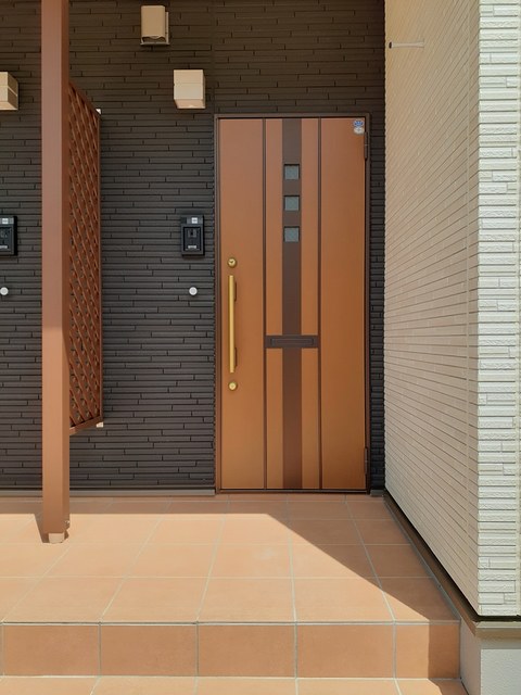 14/20 エントランス