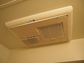 15/15 エントランス