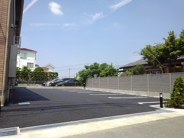 14/20 駐車場