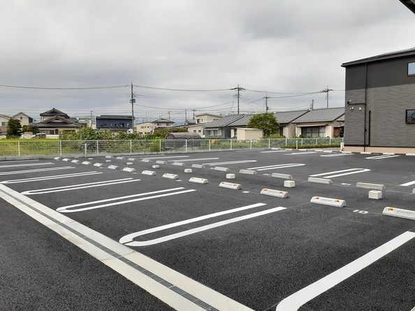 14/20 駐車場