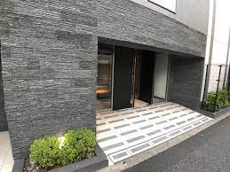 13/13 エントランス