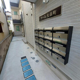 13/13 エントランス