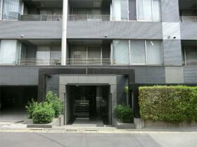 14/17 エントランス