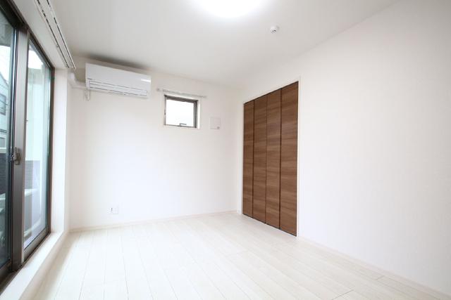 13/30 リビング/ダイニング