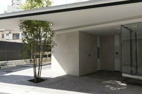 15/15 エントランス