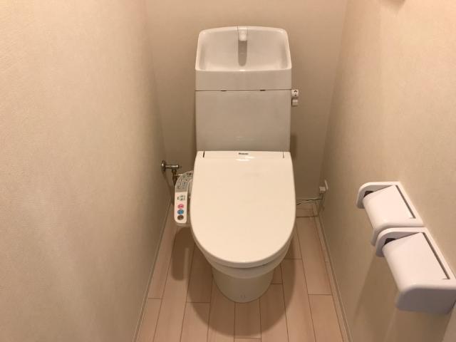16/27 トイレ