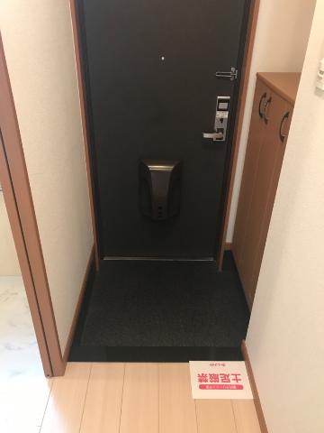 13/29 玄関