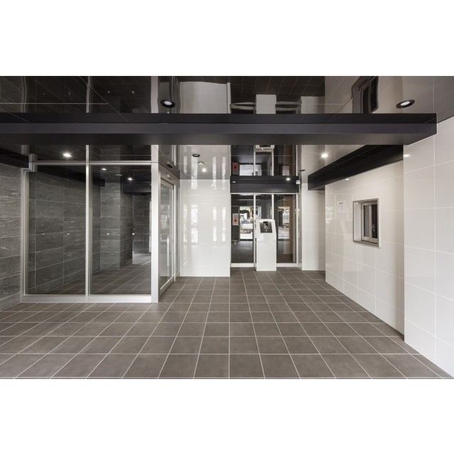 18/18 エントランス