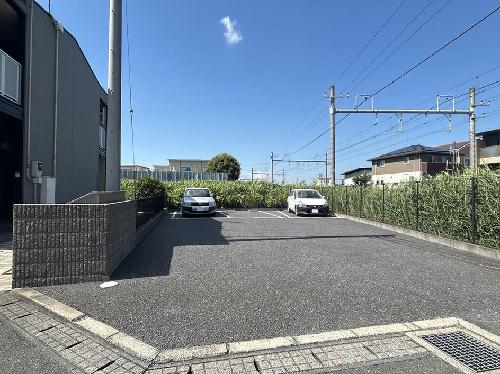 14/14 駐車場