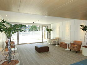 13/20 エントランス